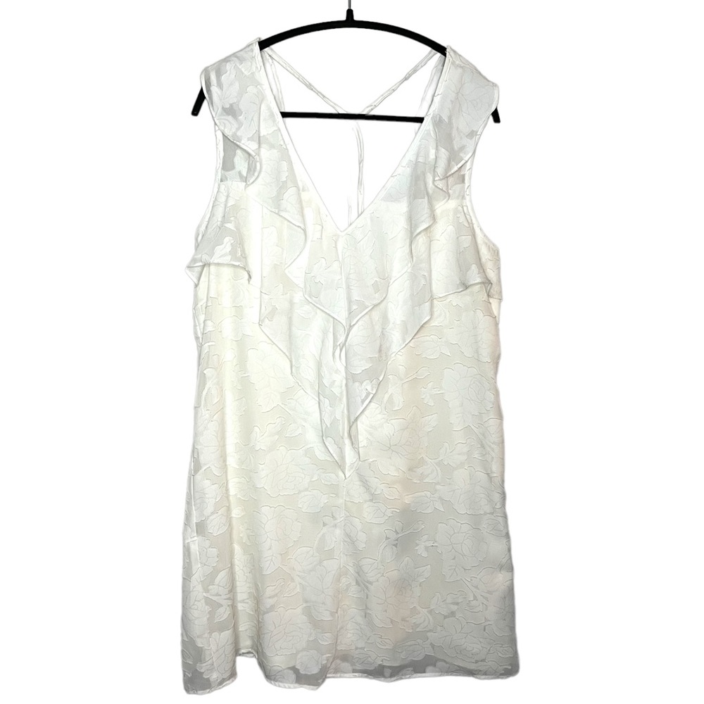 BCBGeneration White Ruffle Front Floral Chiffon V Neck Tie Back Shift Dress M